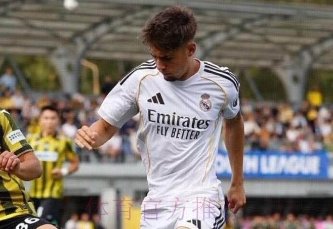 记者:皇马小将巴尔德佩尼亚斯有望出任左后卫 记者:皇马小将巴尔德佩尼亚斯有望出任左后卫